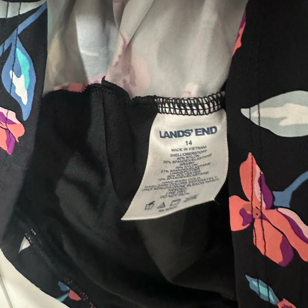 Floral Black Swimsuit - Picture 5 of 6